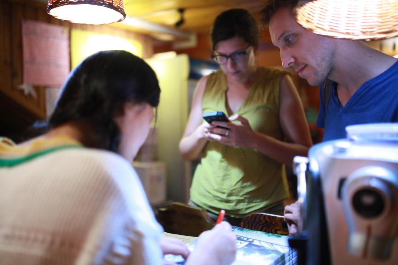 Dragon'S Den Hostel 竜勝 エクステリア 写真
