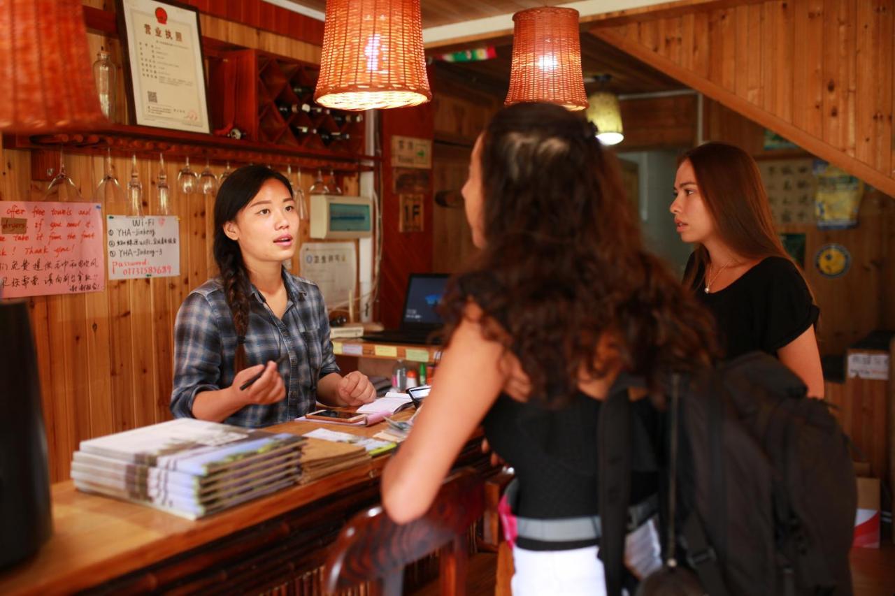 Dragon'S Den Hostel 竜勝 エクステリア 写真