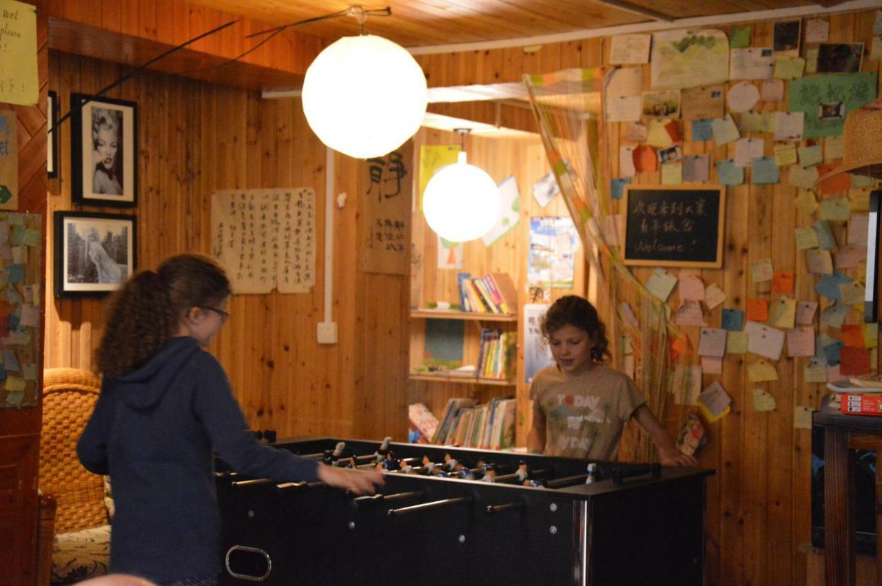 Dragon'S Den Hostel 竜勝 エクステリア 写真
