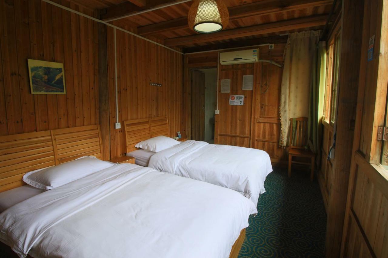 Dragon'S Den Hostel 竜勝 エクステリア 写真