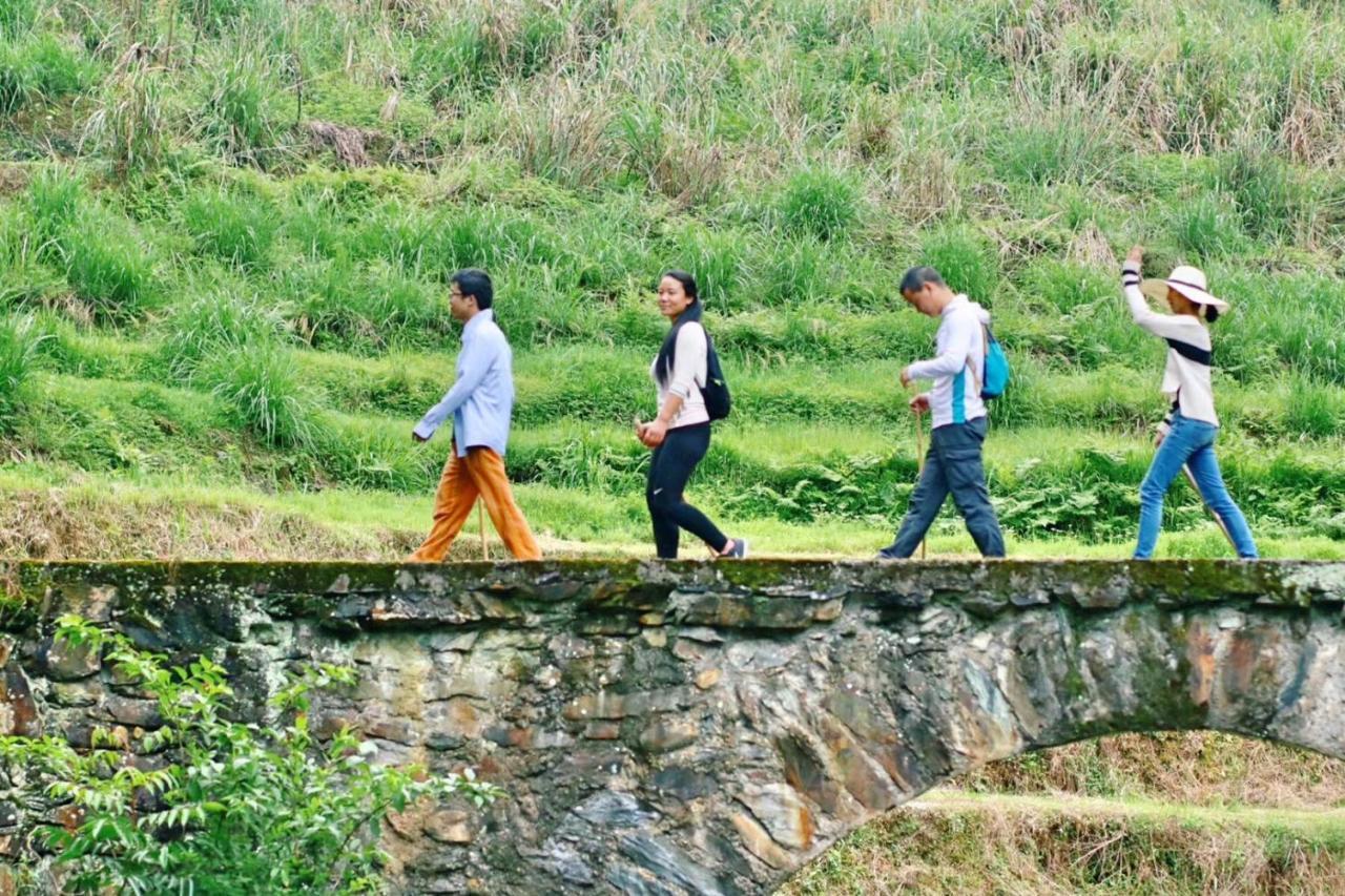Dragon'S Den Hostel 竜勝 エクステリア 写真